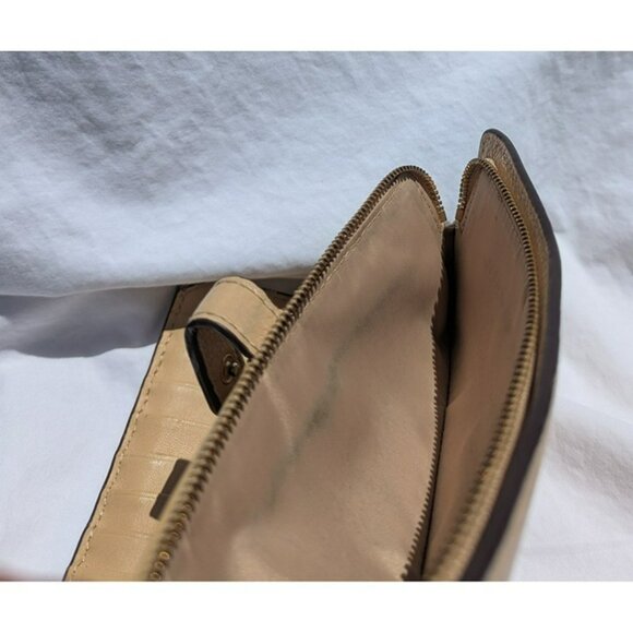 Coach Bifold Pebbled Leather Long Slim Wallet Clutch Beige - Picture 9 of 12